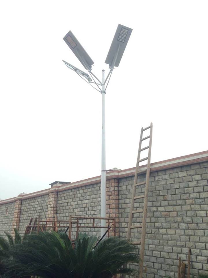 Dubai all in one Solar Street Light love and solar